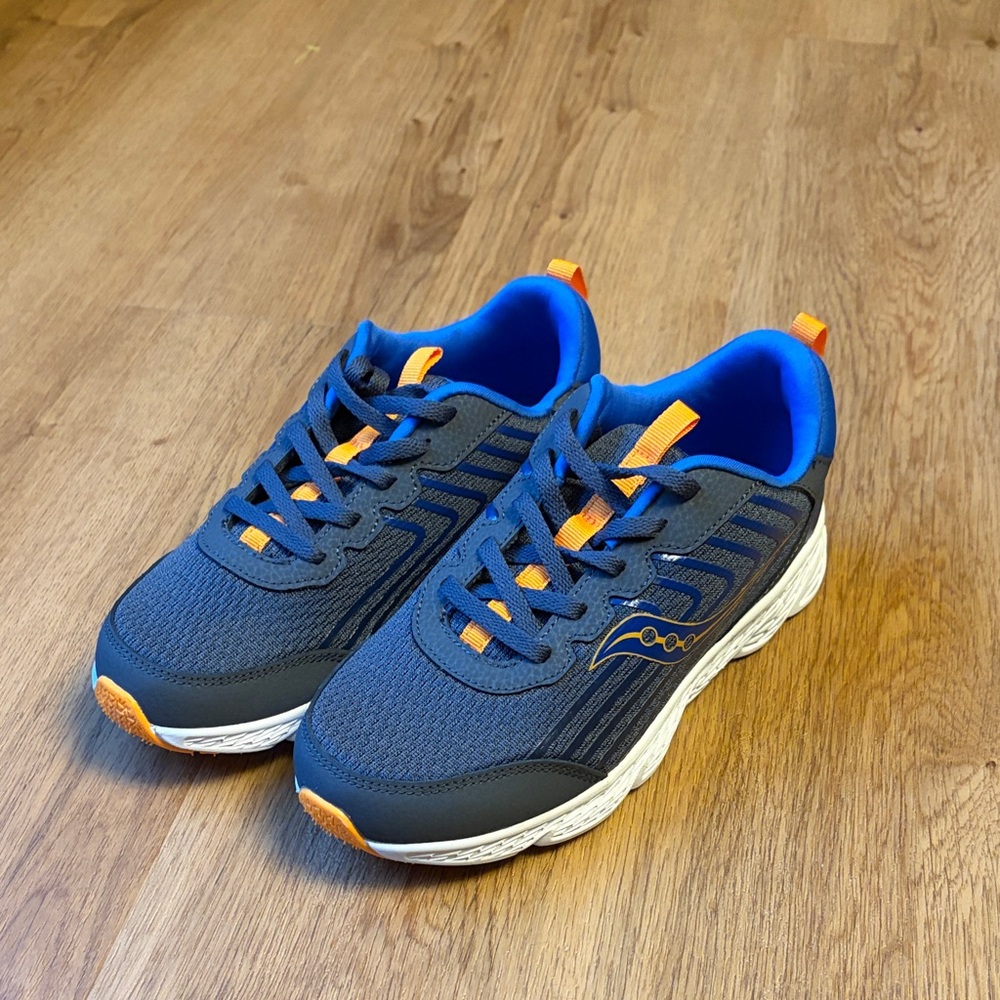 Saucony Kids' Wind 3 0